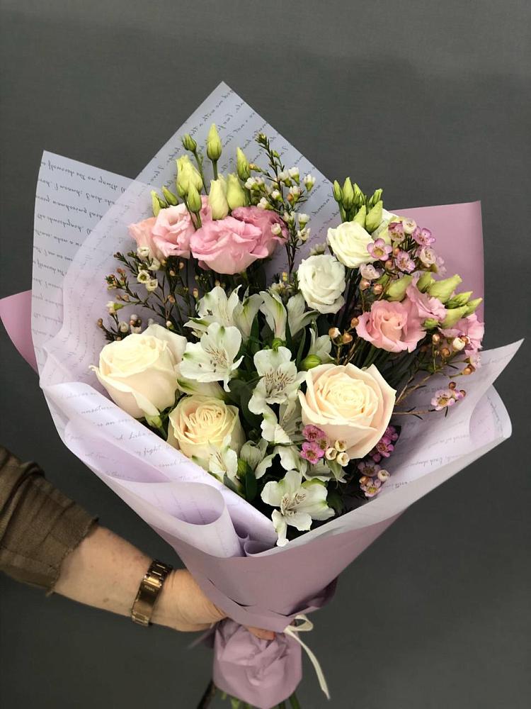 Букет цветов из: Альстромерии, Розы и Лизиантусы в Тищенском