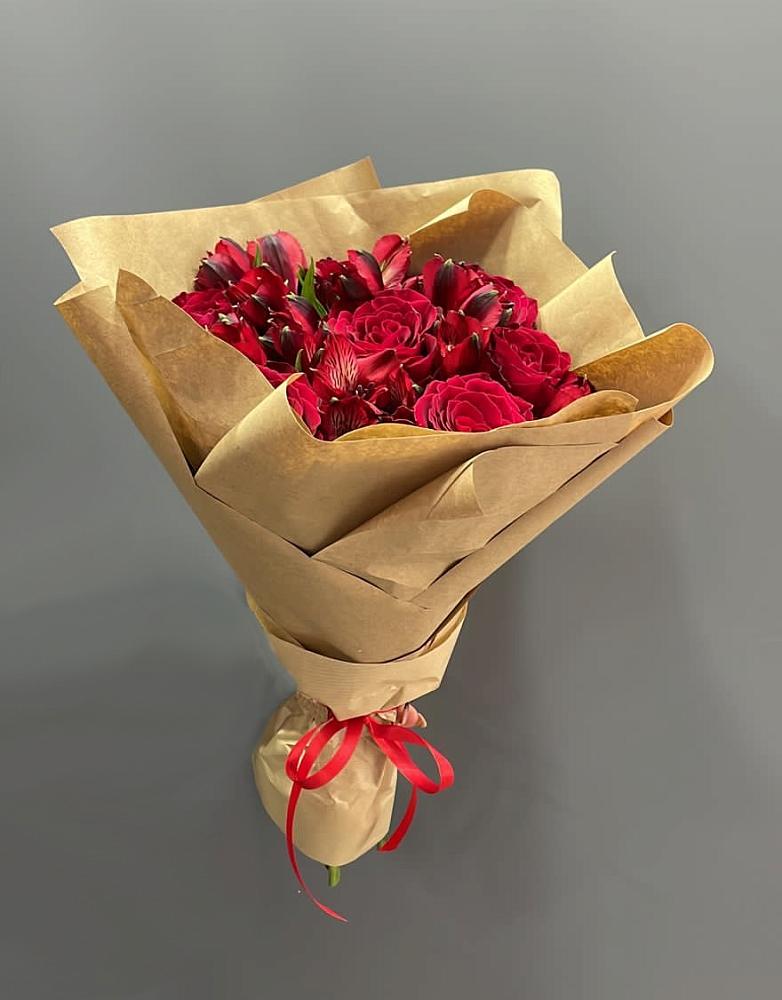 Букет цветов из: Альстромерии и Розы в Тищенском