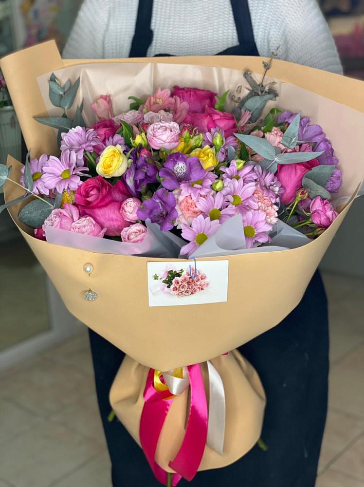 Букет цветов из: Хризантемы, Гвоздики и Альстромерии в Тищенском