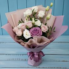 Букет цветов из:  Розы и Лизиантусы в Тищенском