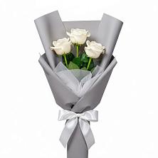 Букет 3 белые розы в Тищенском