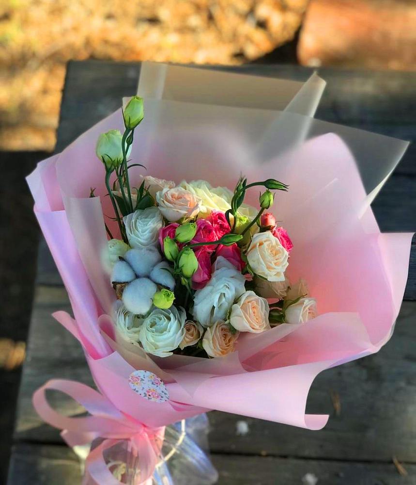 Букет цветов из: Розы и Лизиантусы в Тищенском