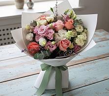 Букет цветов из:  Розы, Лизиантусы и Гвоздики в Тищенском