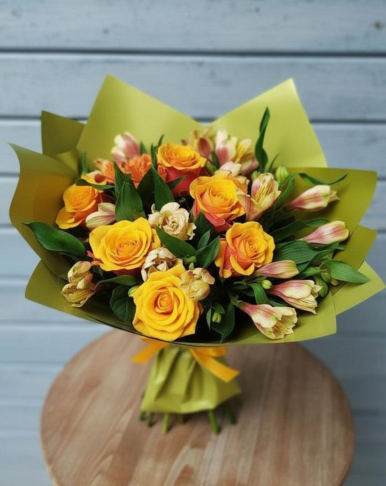 Букет цветов из: Альстромерии и Розы в Тищенском
