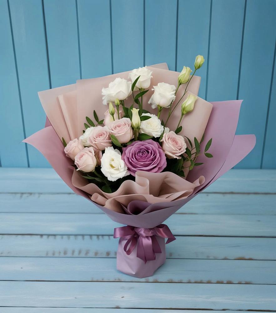 Букет цветов из: Розы и Лизиантусы в Тищенском